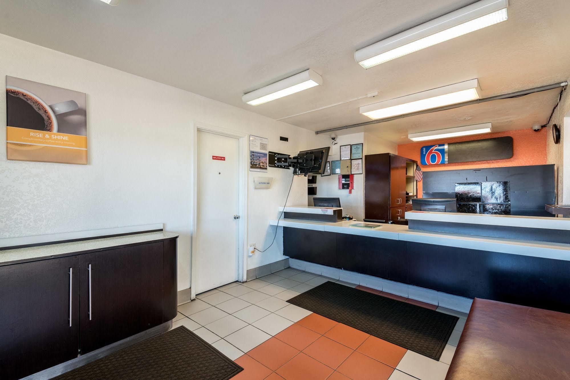 Rodeway Inn Montgomery Eksteriør bilde