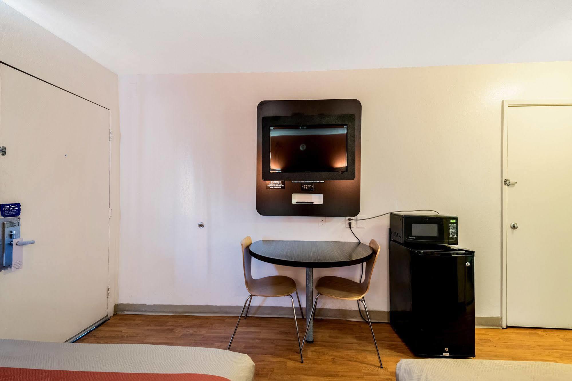 Rodeway Inn Montgomery Eksteriør bilde