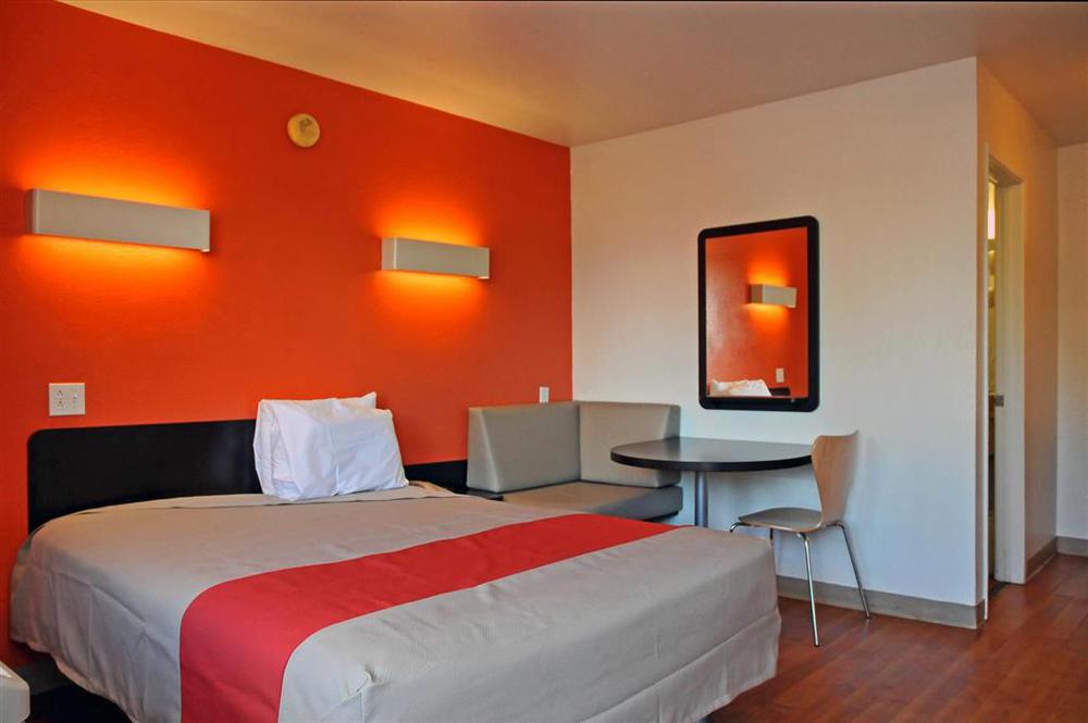 Rodeway Inn Montgomery Rom bilde